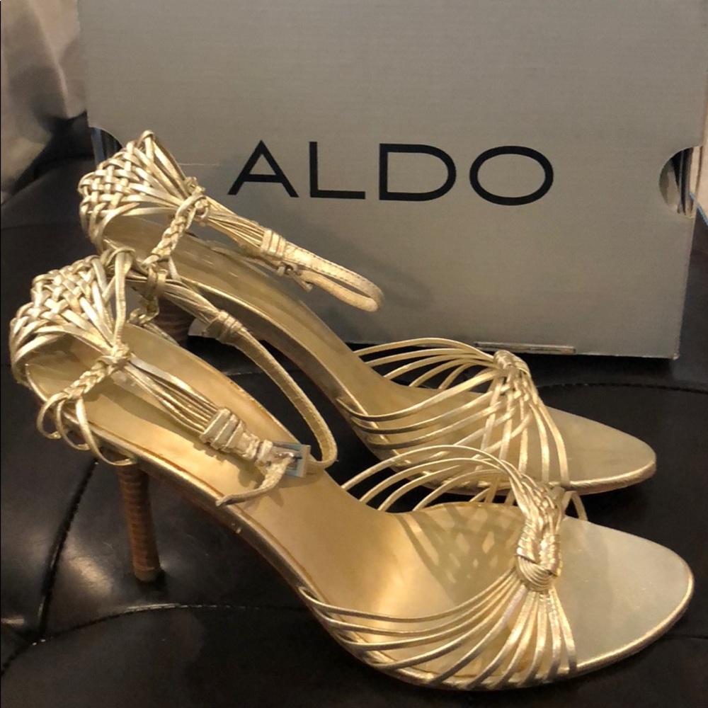 Aldo light gold crochet heels